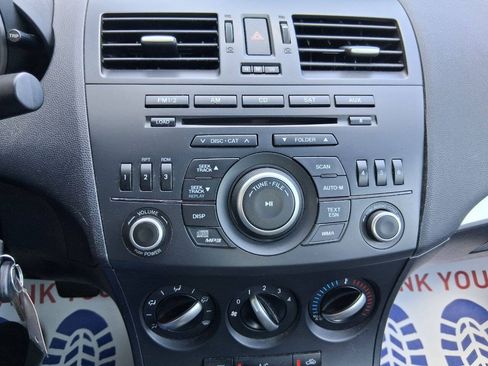 Used 2012 MAZDA MAZDA3 i Touring FWD image 15