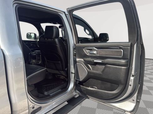 Used 2020 RAM 1500 Laramie AWD/4WD image 13