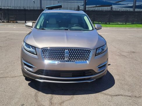 Used 2019 Lincoln MKC Select w/ MKC Climate Package FWD image 3