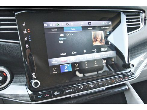 Used 2022 Jeep Wagoneer Series II RWD image 24