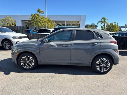 Used 2023 Hyundai Kona SE w/ Cargo Package image 5