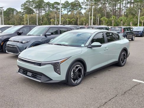 New 2026 Kia K4 EX image 3