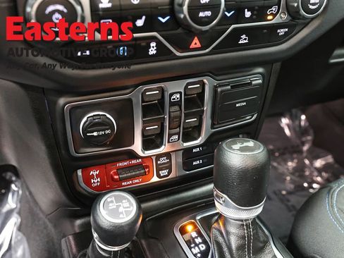 Used 2025 Jeep Wrangler Unlimited Rubicon 4xe w/ Convenience Group image 20