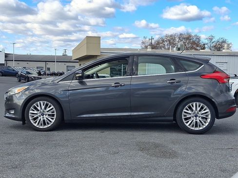 Used 2017 Ford Focus Titanium image 7