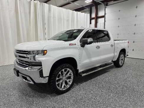 Used 2019 Chevrolet Silverado 1500 LTZ w/ LTZ Premium Package image 3