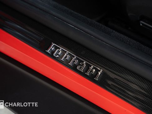 Used 2024 Ferrari Roma Spider RWD image 21