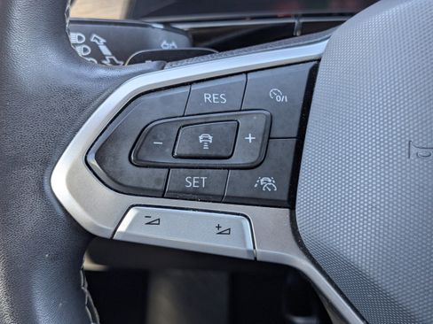 Used 2024 Volkswagen Atlas SE image 26