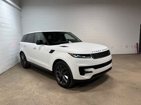 New 2026 Land Rover Range Rover Sport SE AWD/4WD image 4