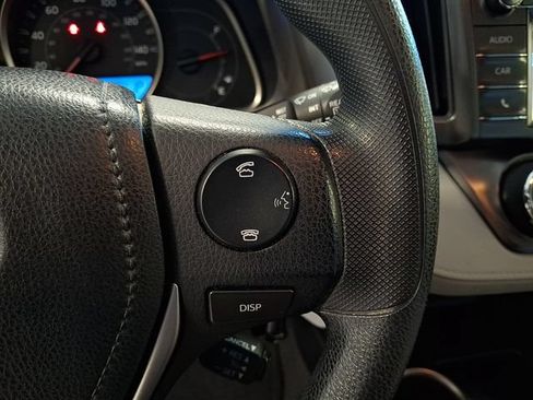 Used 2015 Toyota RAV4 LE AWD/4WD image 21