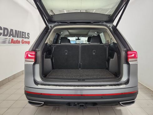 Certified 2023 Volkswagen Atlas SE w/ Panoramic Sunroof Package FWD image 37