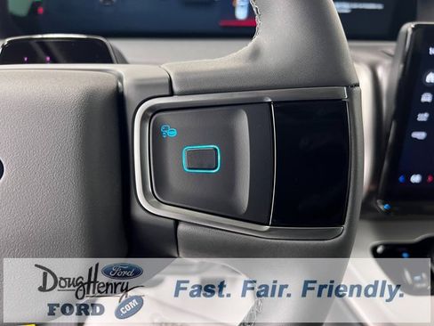 New 2025 Ford Expedition Active image 53