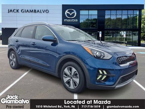 Used 2022 Kia Niro LX image 1