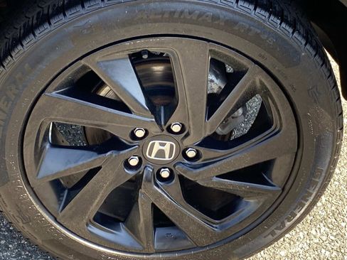 Used 2021 Honda HR-V Sport image 25