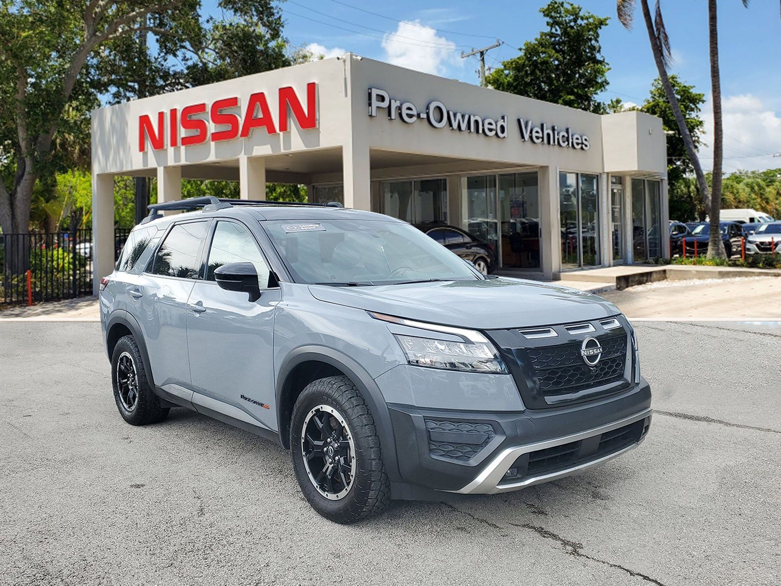 Used 2023 Nissan Pathfinder Rock Creek AWD/4WD image 3