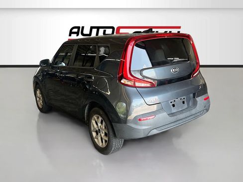 Used 2020 Kia Soul S FWD image 5