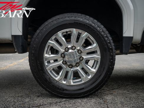 Used 2023 GMC Sierra 3500 Denali w/ Denali Ultimate Package AWD/4WD image 12