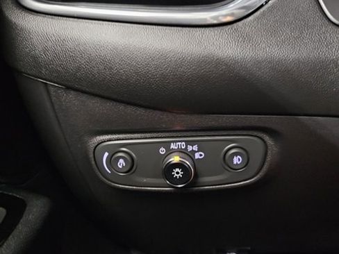 Used 2022 Chevrolet Equinox Premier image 34
