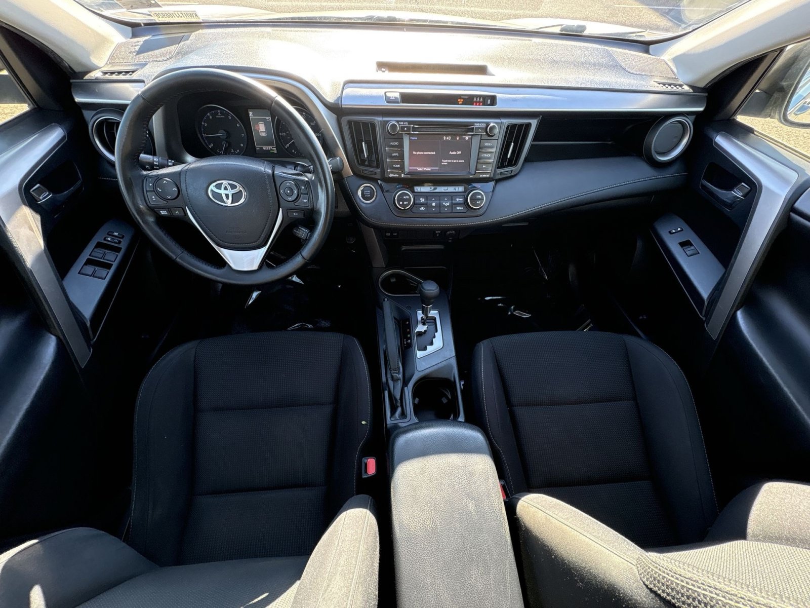 Used 2018 Toyota RAV4 XLE w/ Plus Extra Value Package FWD image 23