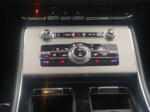 Used 2022 Lincoln Aviator AWD w/ Premium Package image 14