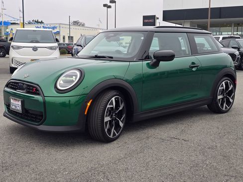 Used 2025 MINI Cooper S FWD image 2