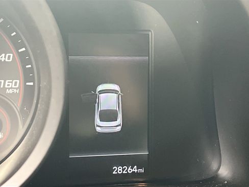 Used 2023 Hyundai Elantra SEL FWD image 12