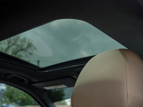 Used 2019 BMW 330i Sedan RWD image 31