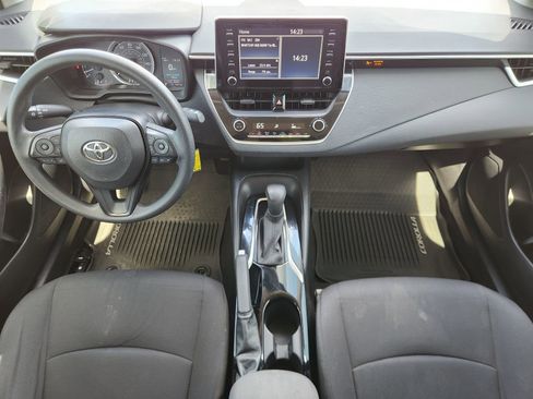 Used 2020 Toyota Corolla LE image 30