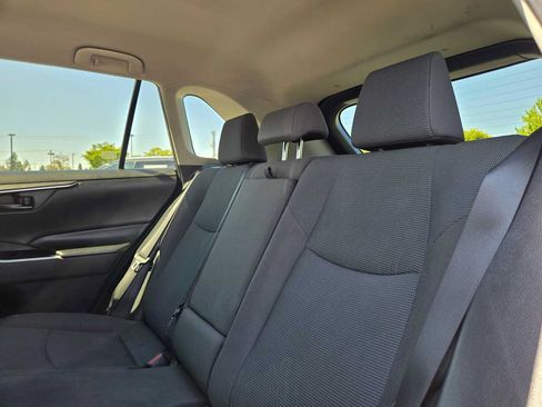 Certified 2020 Toyota RAV4 LE w/ Carpet Mat Package AWD/4WD image 18