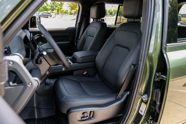 New 2026 Land Rover Defender 110 X-Dynamic SE AWD/4WD image 44
