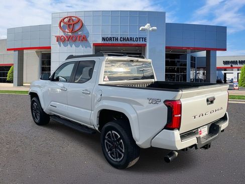 Used 2024 Toyota Tacoma TRD Sport image 8
