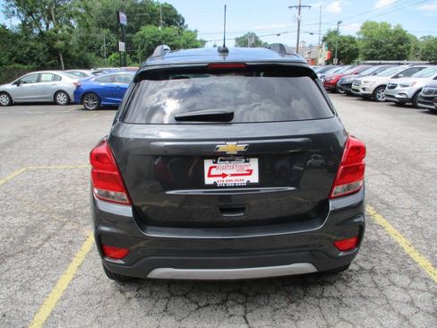 Used 2018 Chevrolet Trax LT AWD/4WD image 11