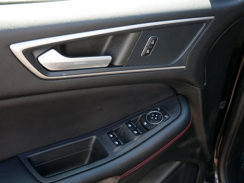 Used 2023 Ford Edge ST-Line AWD/4WD image 16