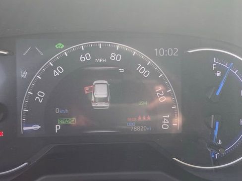 Used 2021 Toyota RAV4 Limited image 6