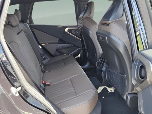 New 2025 BMW X3 xDrive30i w/ Convenience Package image 14