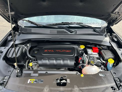 Used 2022 Jeep Compass Limited w/ Sun and Sound Group image 29