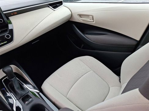 Certified 2022 Toyota Corolla LE image 16