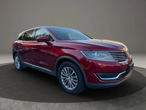 Used 2016 Lincoln MKX Select w/ Select Plus Package AWD/4WD image 3