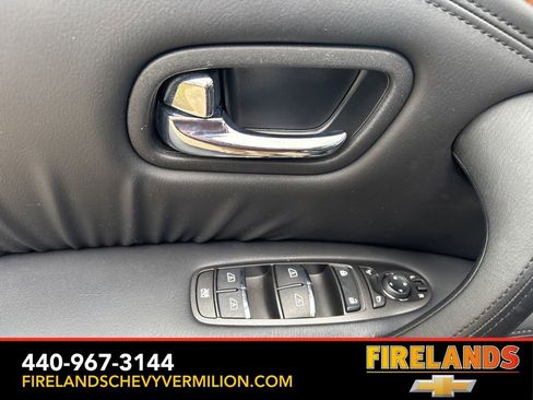 Used 2024 Nissan Armada SL AWD/4WD image 14