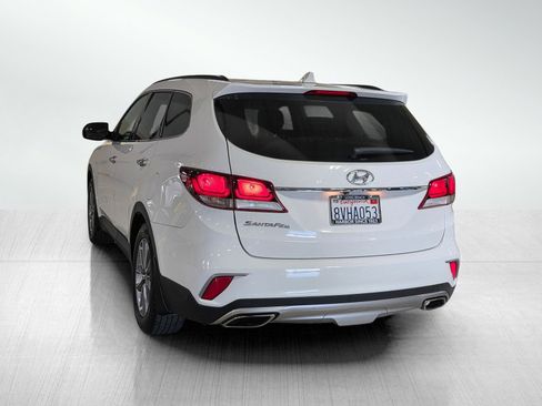 Used 2017 Hyundai Santa Fe SE image 5