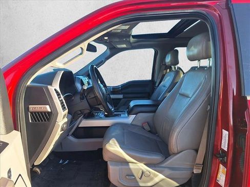 Used 2017 Ford F150 Lariat image 11