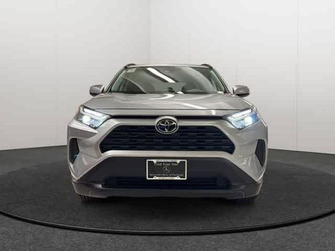 Used 2025 Toyota RAV4 XLE w/ Convenience Package AWD/4WD image 2
