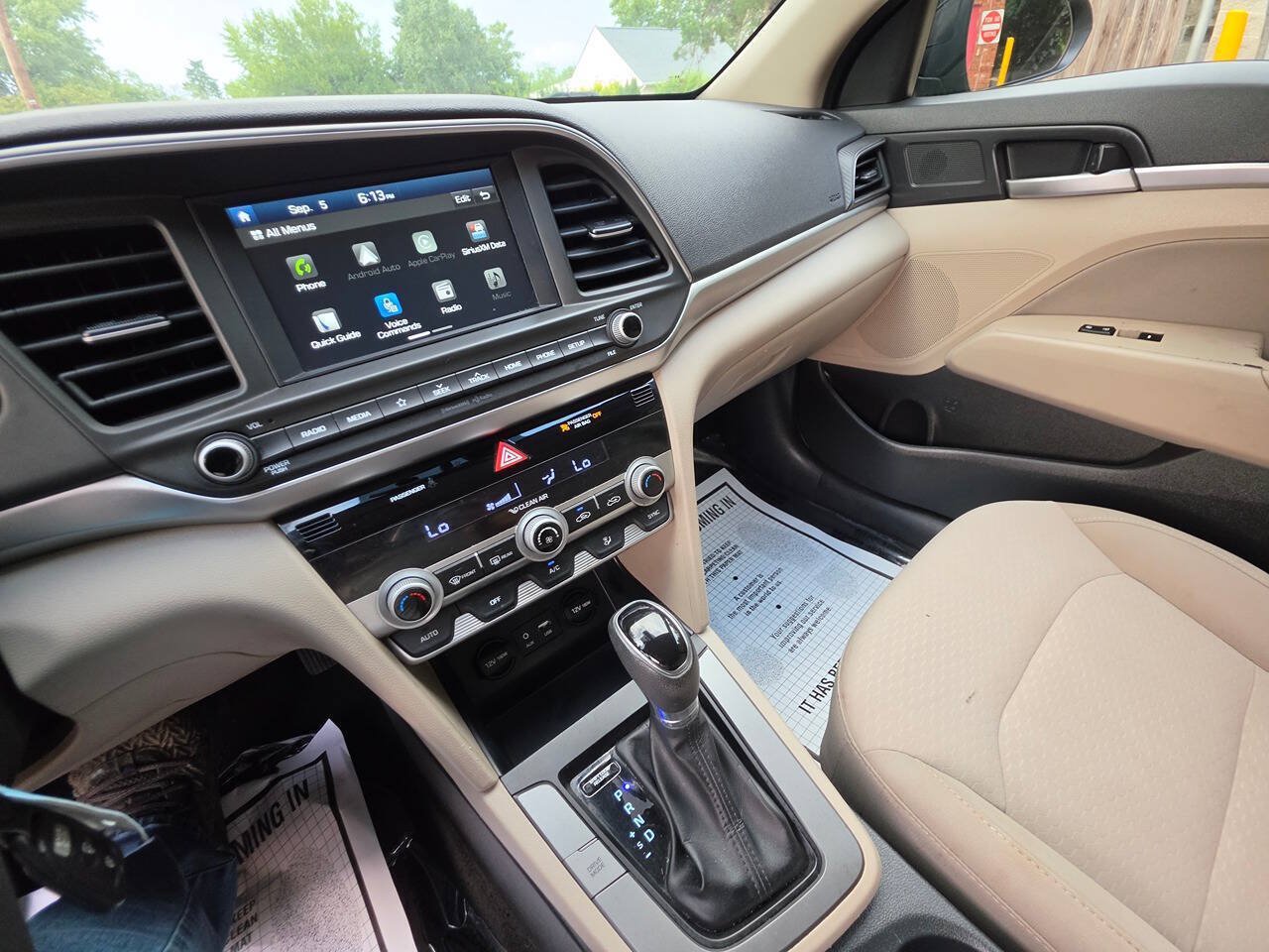 Used 2020 Hyundai Elantra SEL FWD image 35