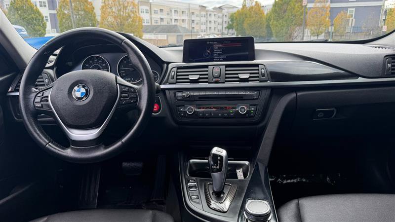 Used 2014 BMW 335i xDrive Sedan AWD/4WD image 21