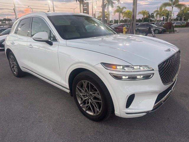 Used 2024 Genesis GV70 2.5T AWD/4WD image 3