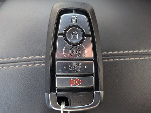 Used 2025 Ford Mustang GT Premium RWD image 29