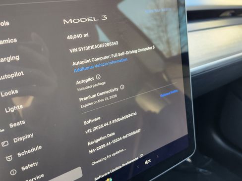 Used 2022 Tesla Model 3 image 31