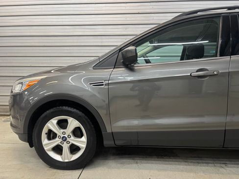 Used 2013 Ford Escape SE image 4