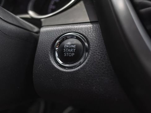 Used 2022 Toyota Camry XLE FWD image 16