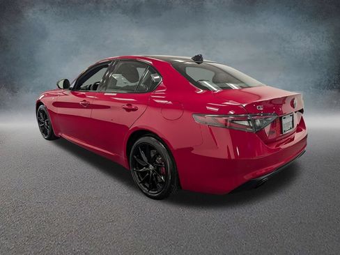 Used 2024 Alfa Romeo Giulia Ti AWD/4WD image 6
