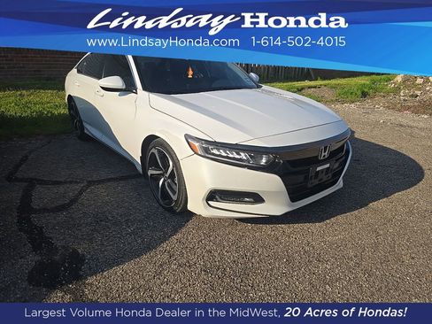 Used 2018 Honda Accord Sport image 2